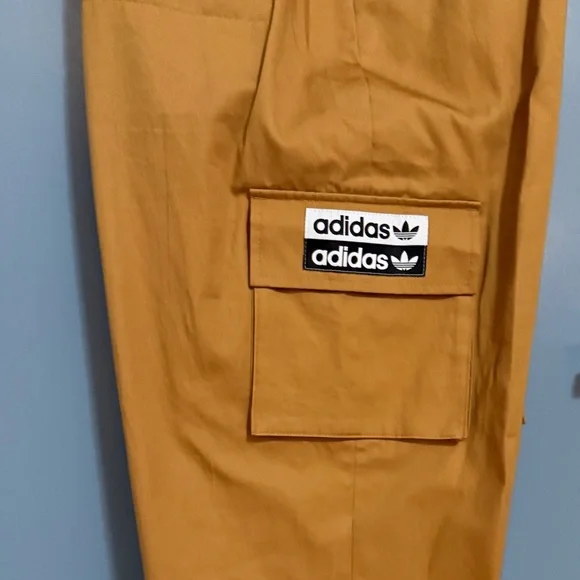 Adidas Women's Brown Cargo Joggers - Picture 7 of 11